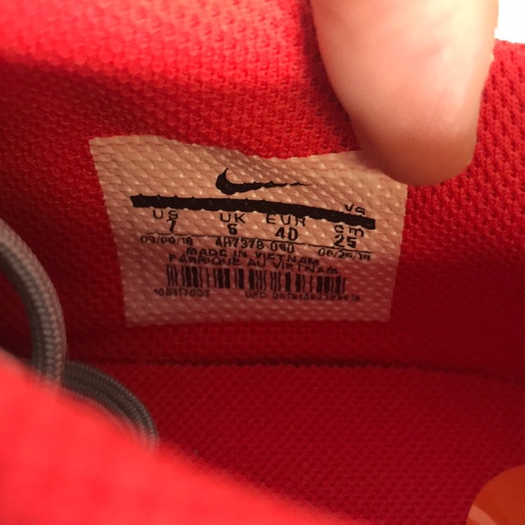 Nike Mercurial Vapor 12 Soccer Cleats AH7378-060 - Picture 8 of 8